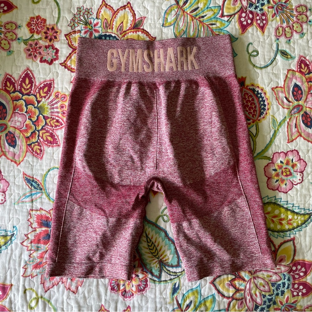 GymShark shorts - Picture 2 of 8
